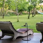 Apartamento Sinanis Garden House *