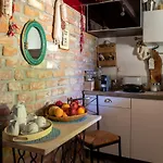 Sinanis Garden House *