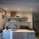 Sinanis Garden House Apartamento *