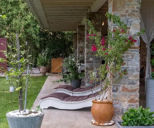 Appartement Sinanis Garden House