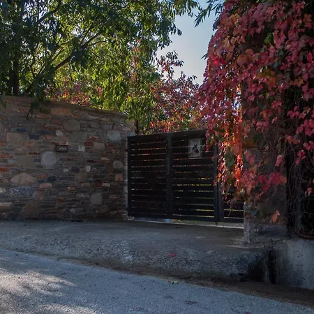 Sinanis Garden House Apartment *